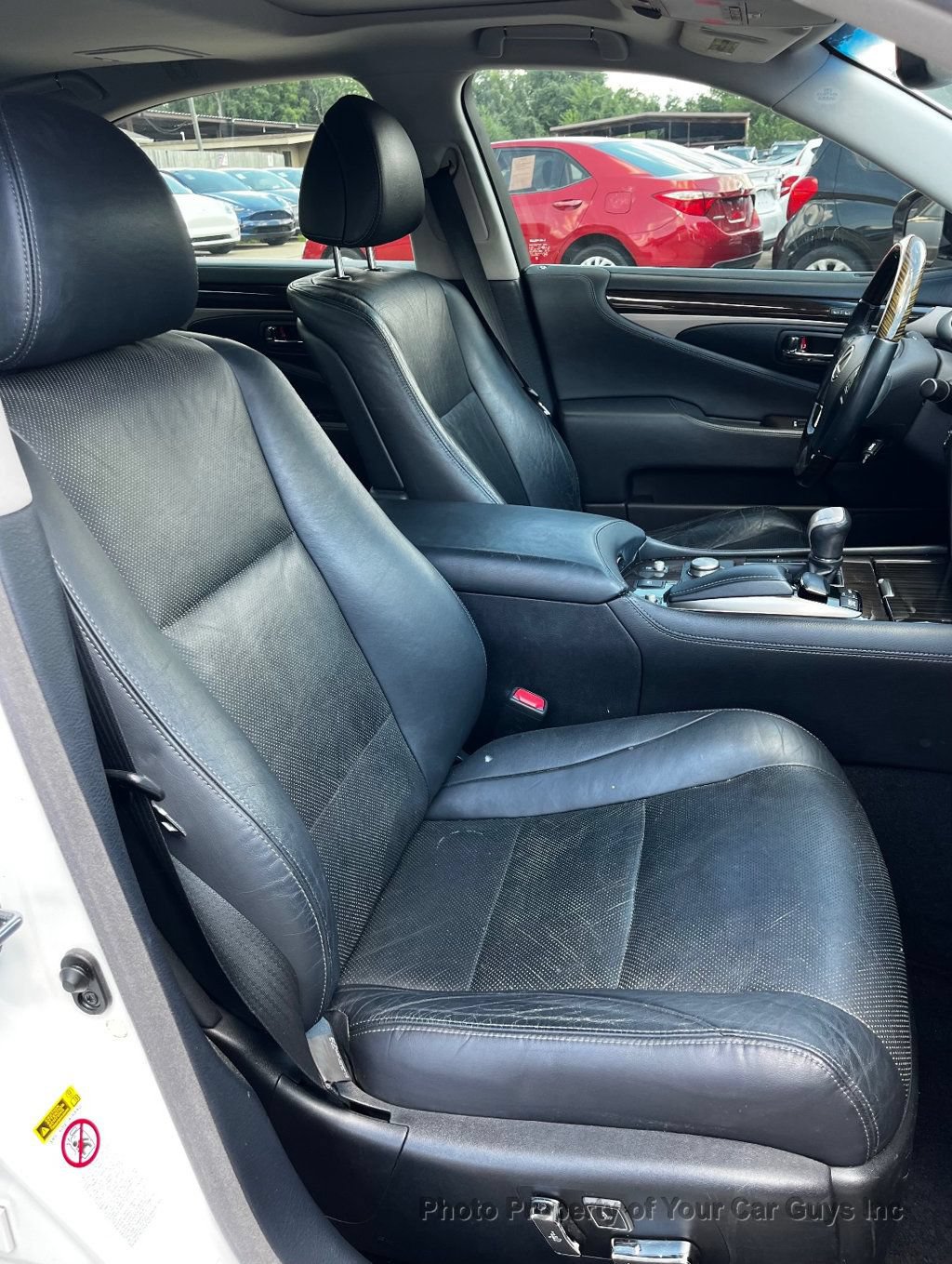 Used 2013 Lexus LS 460 w/ Comfort Pkg RWD image 11