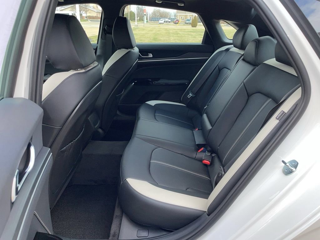 New 2026 Kia K5 GT-Line image 11