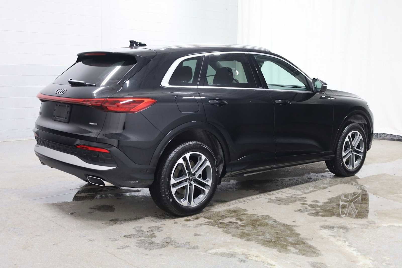 Certified 2025 Audi Q5 Premium Plus w/ Premium Plus image 9