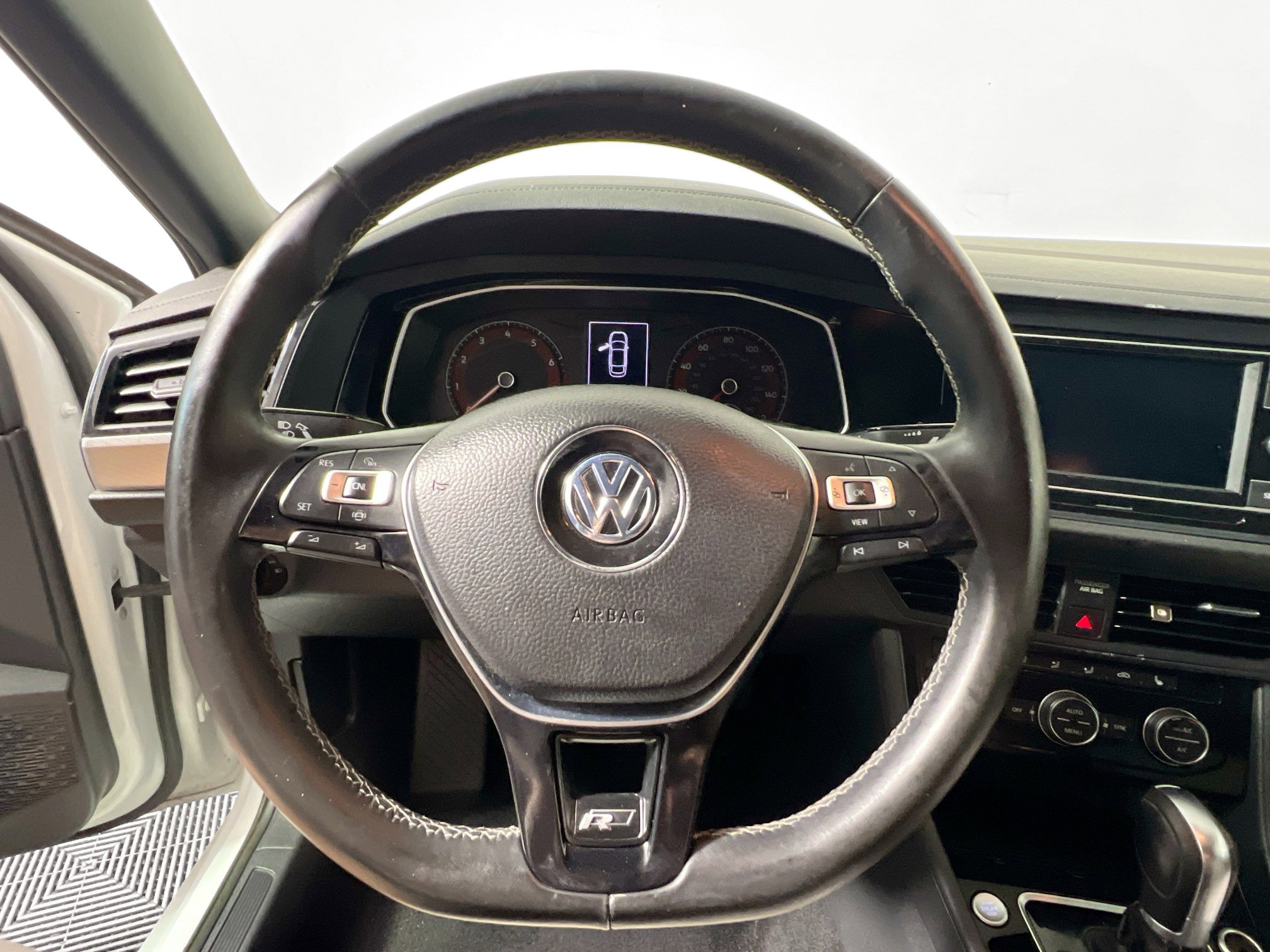 Used 2019 Volkswagen Jetta R-Line w/ R-Line Cold Weather Package FWD image 17