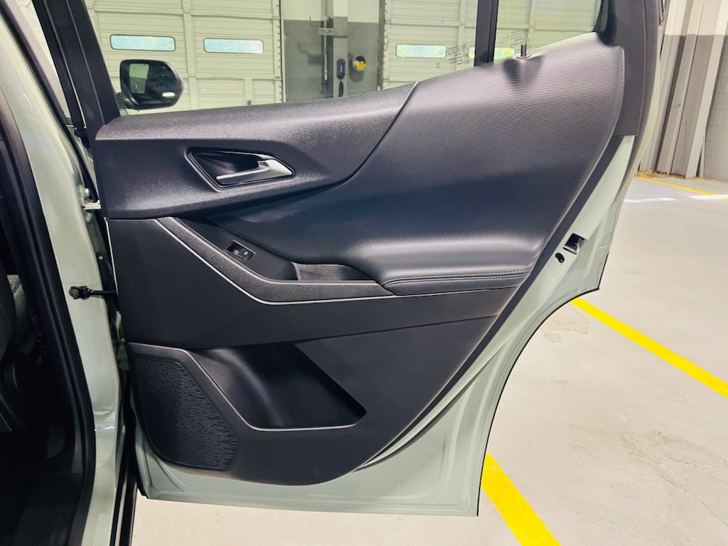 Used 2026 Chevrolet Equinox LT FWD image 31