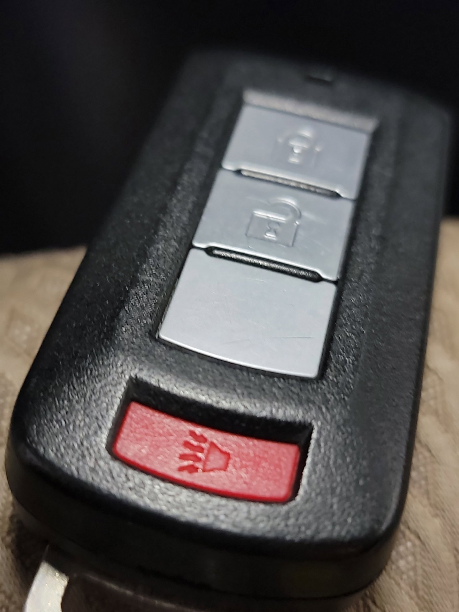 Used 2018 Mitsubishi Outlander ES AWD/4WD image 32