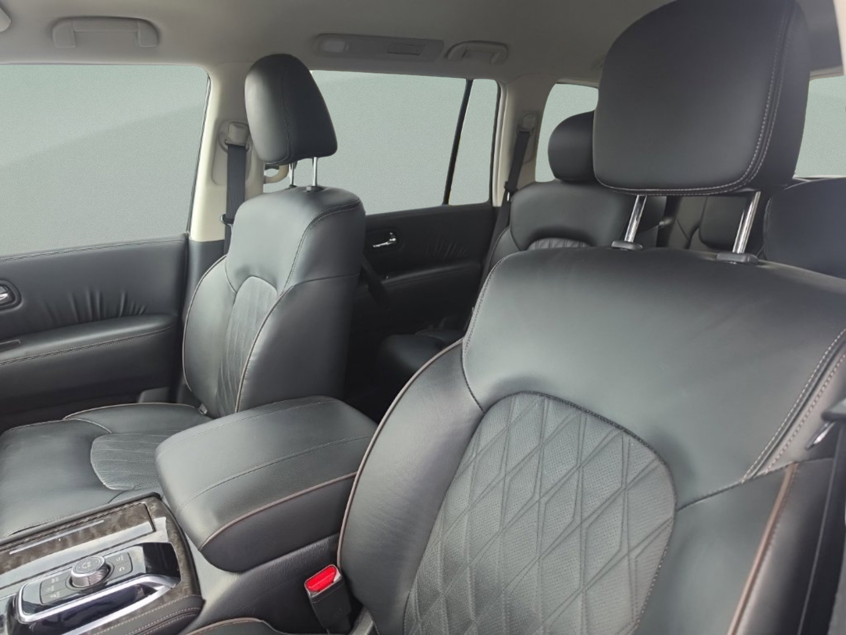 Used 2024 Nissan Armada Platinum w/ Captain's Chairs Package RWD image 20