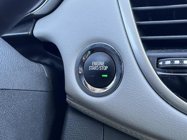 Used 2020 Chevrolet Trax LT w/ LT Convenience Package image 26