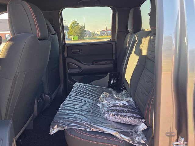 New 2027 Nissan Frontier Pro-X w/ Pro Convenience Package RWD image 6