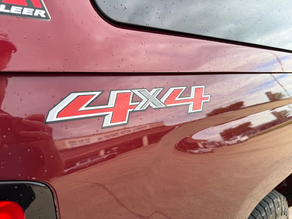 Used 2015 Chevrolet Silverado 1500 W/T w/ Trailering Package AWD/4WD image 9