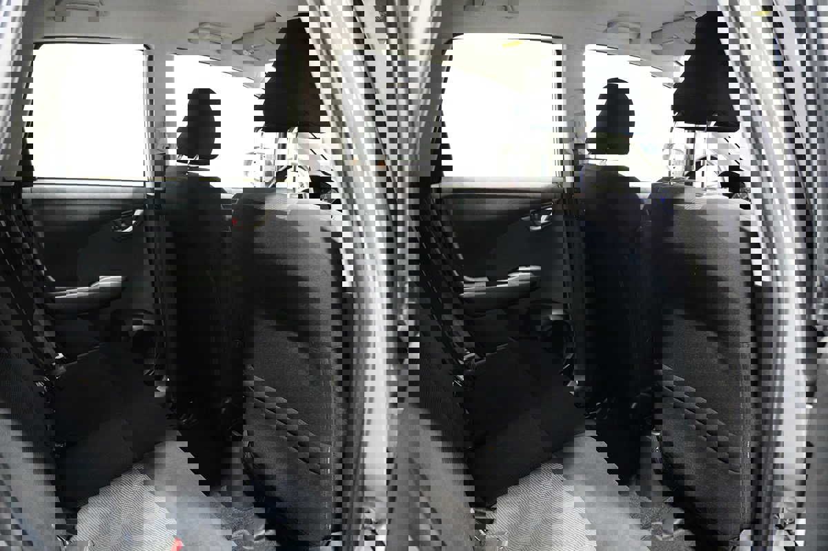 Used 2010 Honda Fit Sport image 21