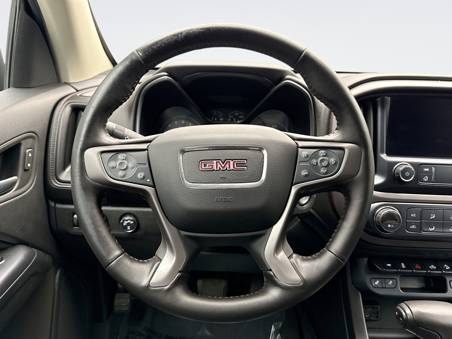 Used 2019 GMC Canyon All Terrain w/ Trailering Package AWD/4WD image 12