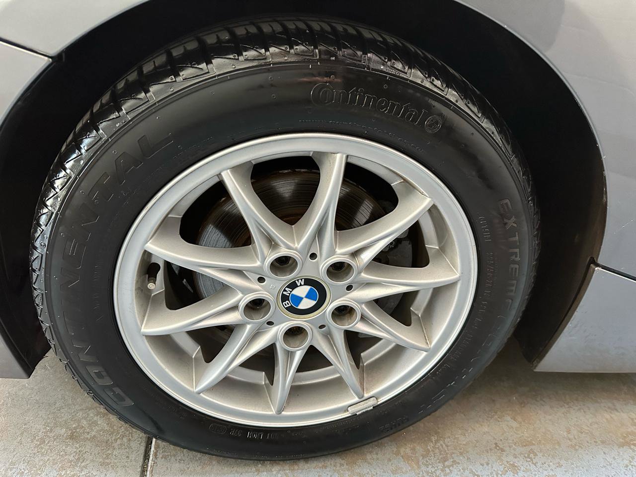 Used 2004 BMW Z4 2.5i image 21