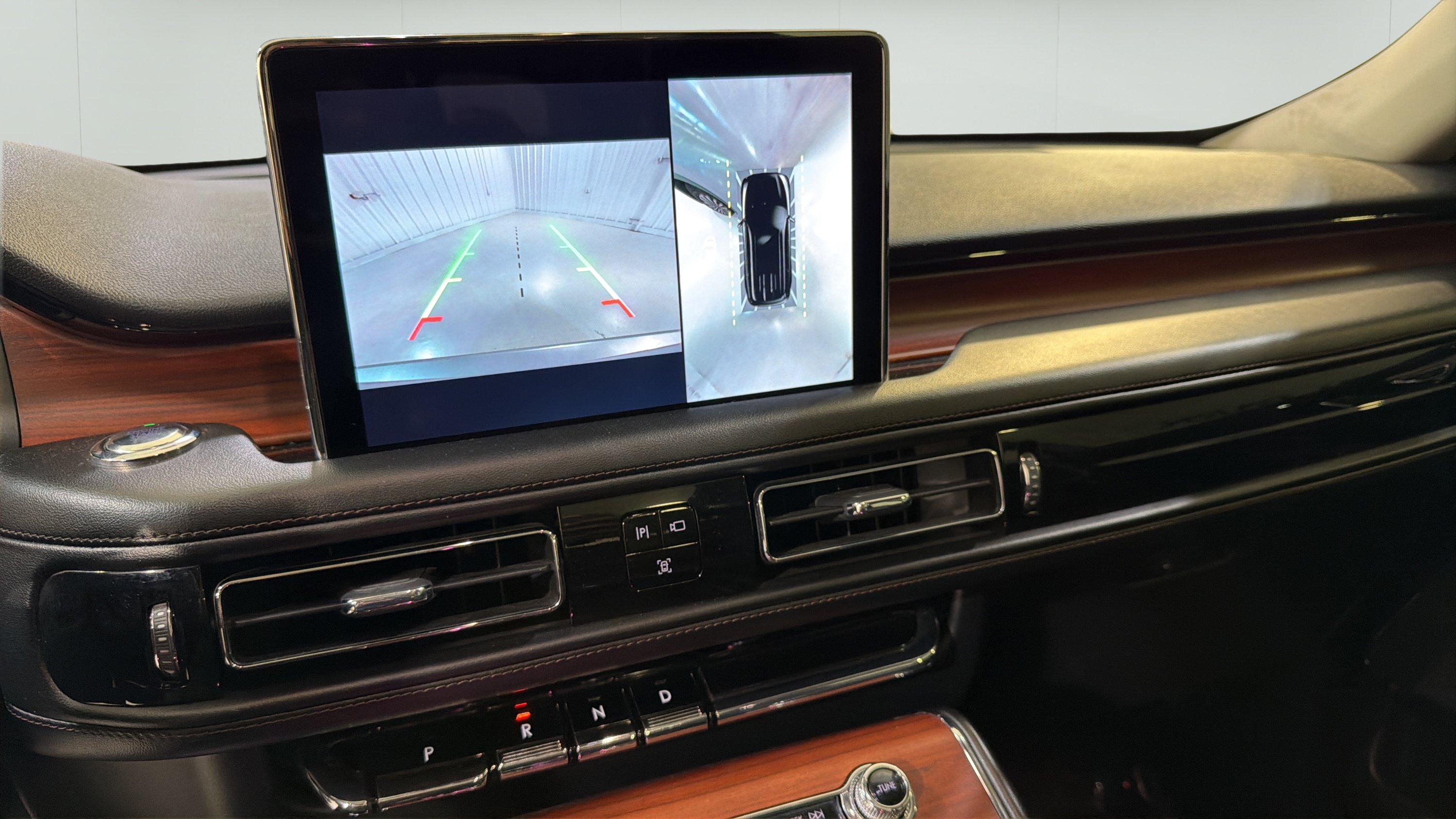 Used 2023 Lincoln Aviator Reserve RWD image 15
