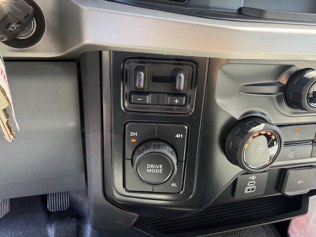 New 2026 Ford F550 4x4 SuperCab Super Duty image 12