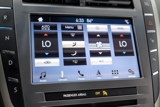 Used 2019 Lincoln MKZ Reserve FWD image 34