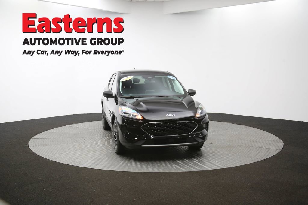 Used 2022 Ford Escape SE image 50