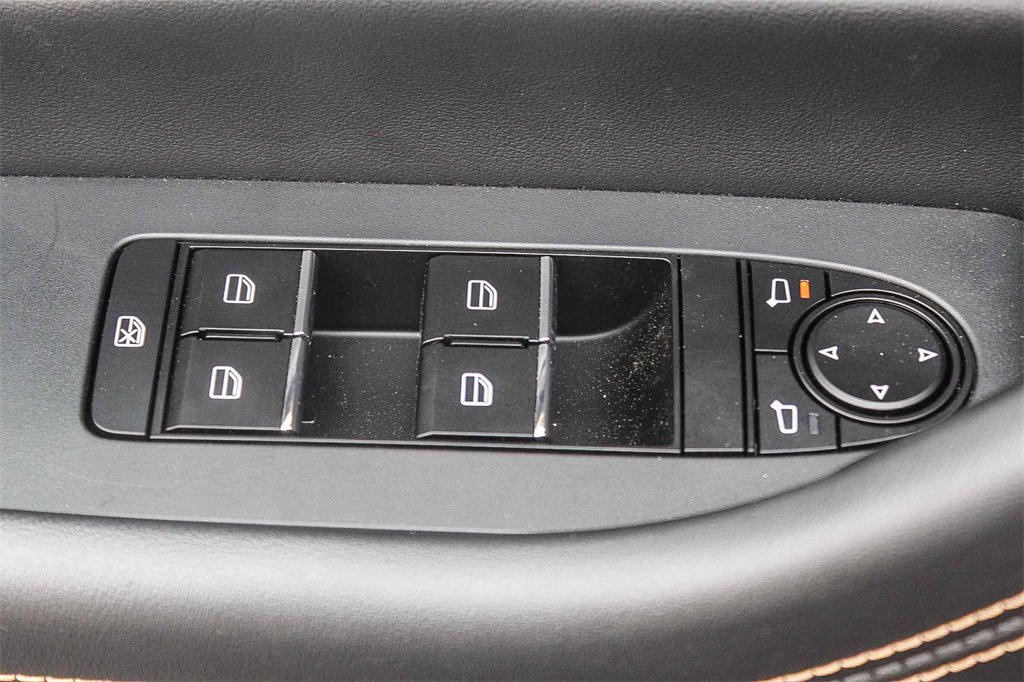 New 2025 MAZDA CX-70 Plug-In Hybrid w/ Premium Pkg image 19