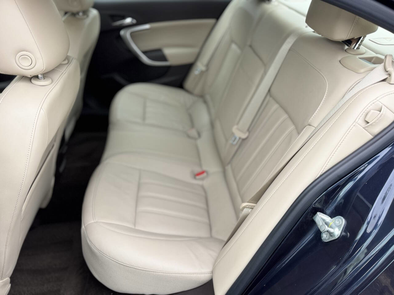 Used 2013 Buick Regal Premium image 10