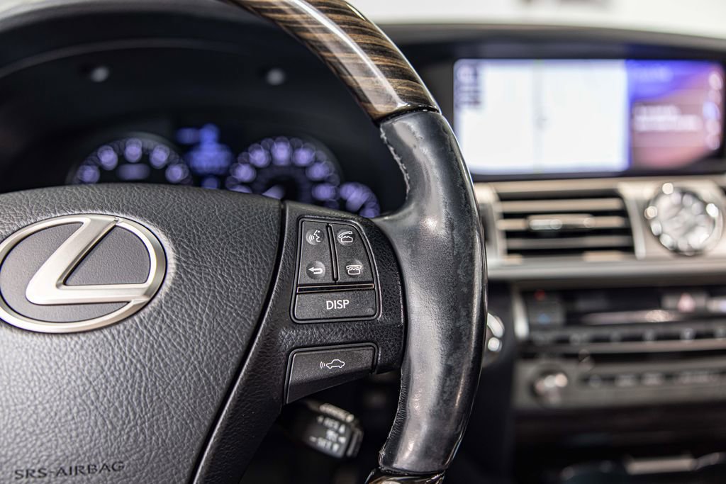 Used 2017 Lexus LS 460 AWD w/ Comfort Package image 26