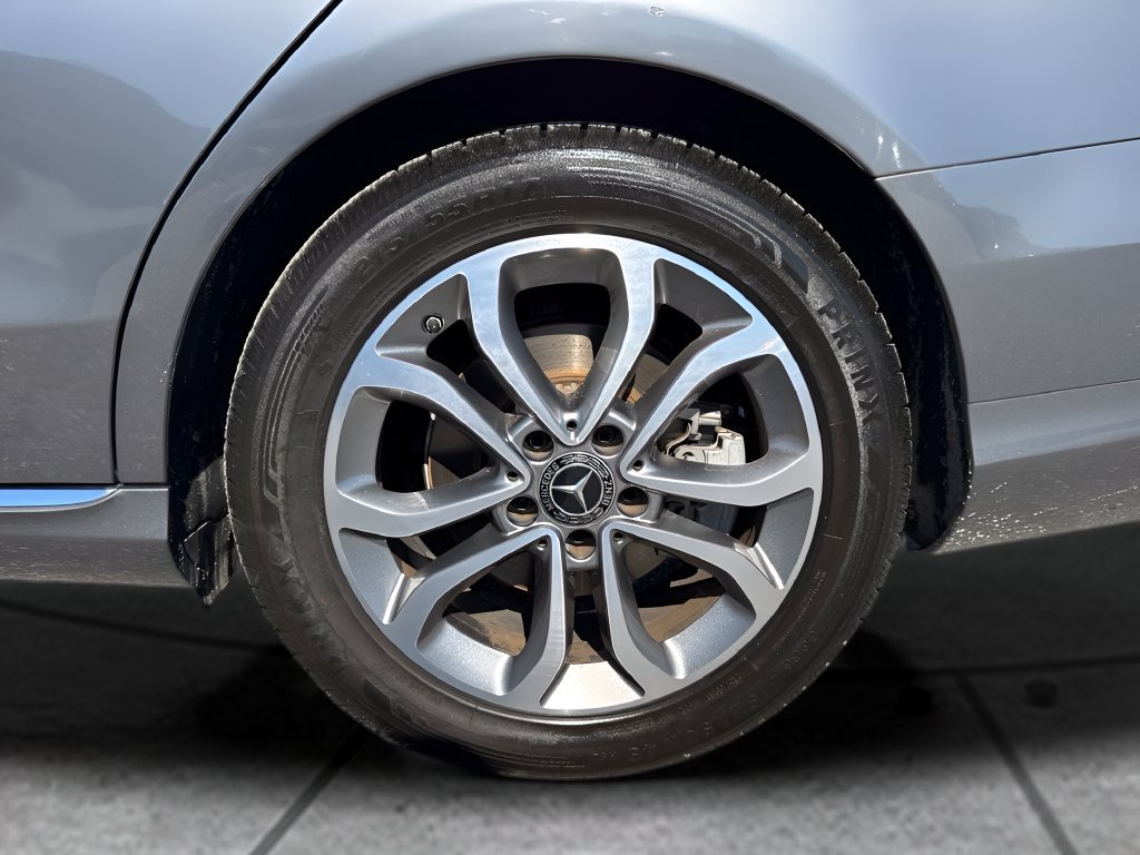 Used 2018 Mercedes-Benz C 300 Sedan image 29