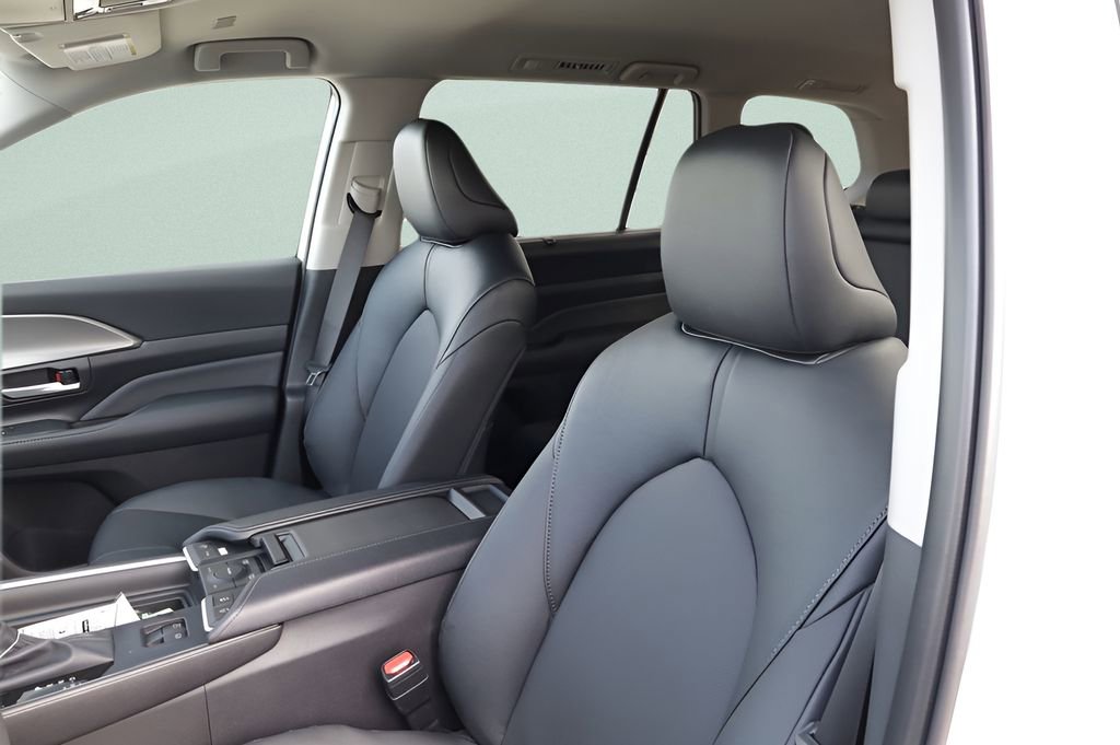 New 2026 Toyota Grand Highlander XLE image 8