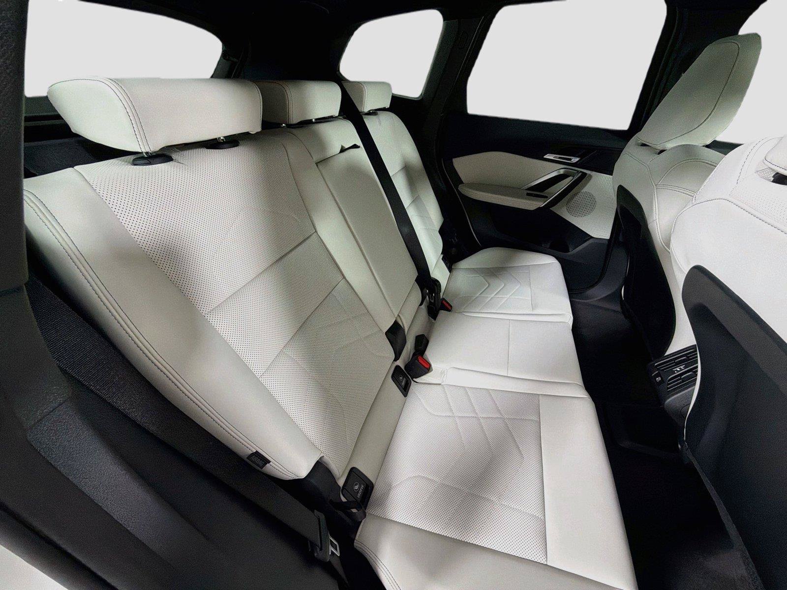 New 2027 BMW X1 xDrive28i AWD/4WD image 27