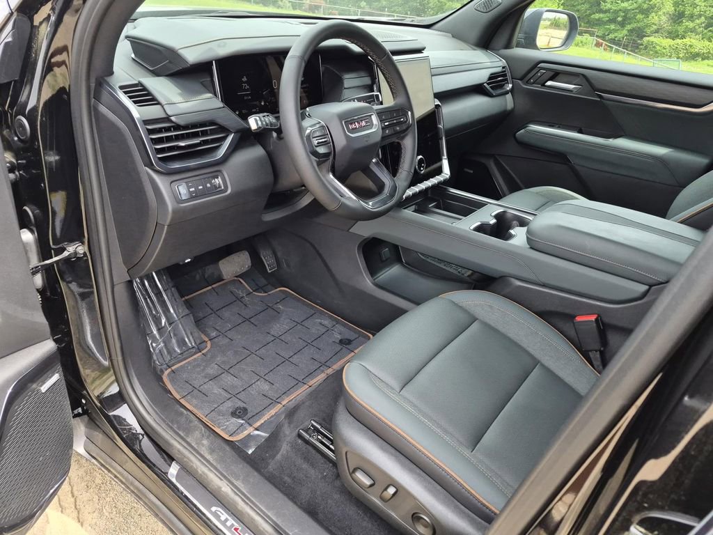 Used 2025 GMC Acadia AT4 AWD/4WD image 14