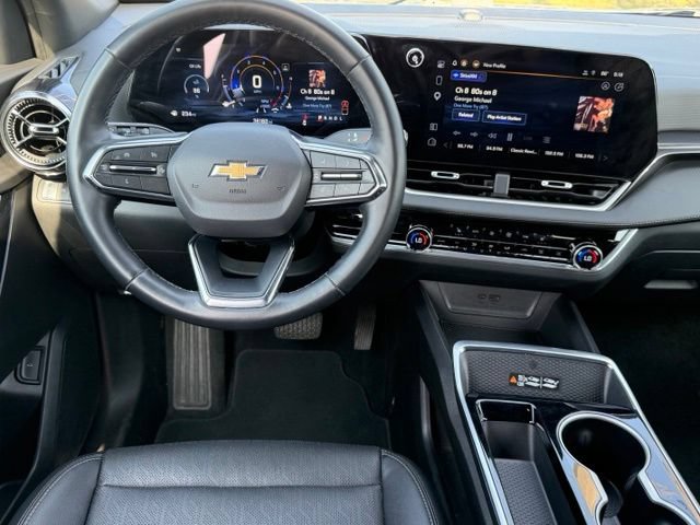 Used 2025 Chevrolet Equinox LT w/ Convenience Package II FWD image 17