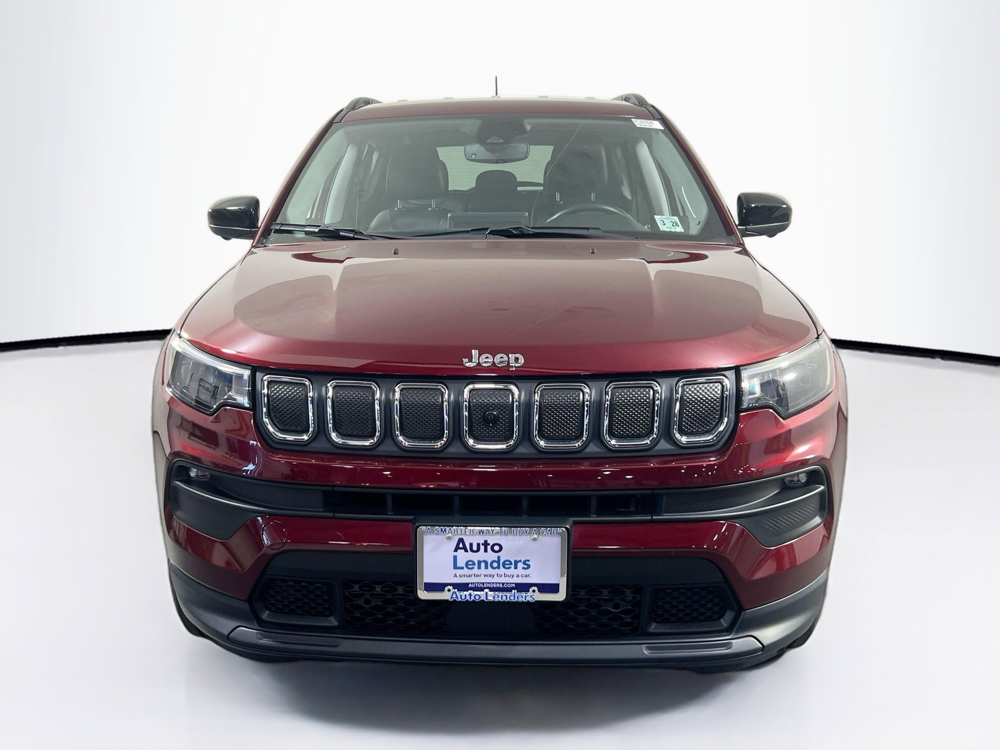Used 2022 Jeep Compass Latitude image 2