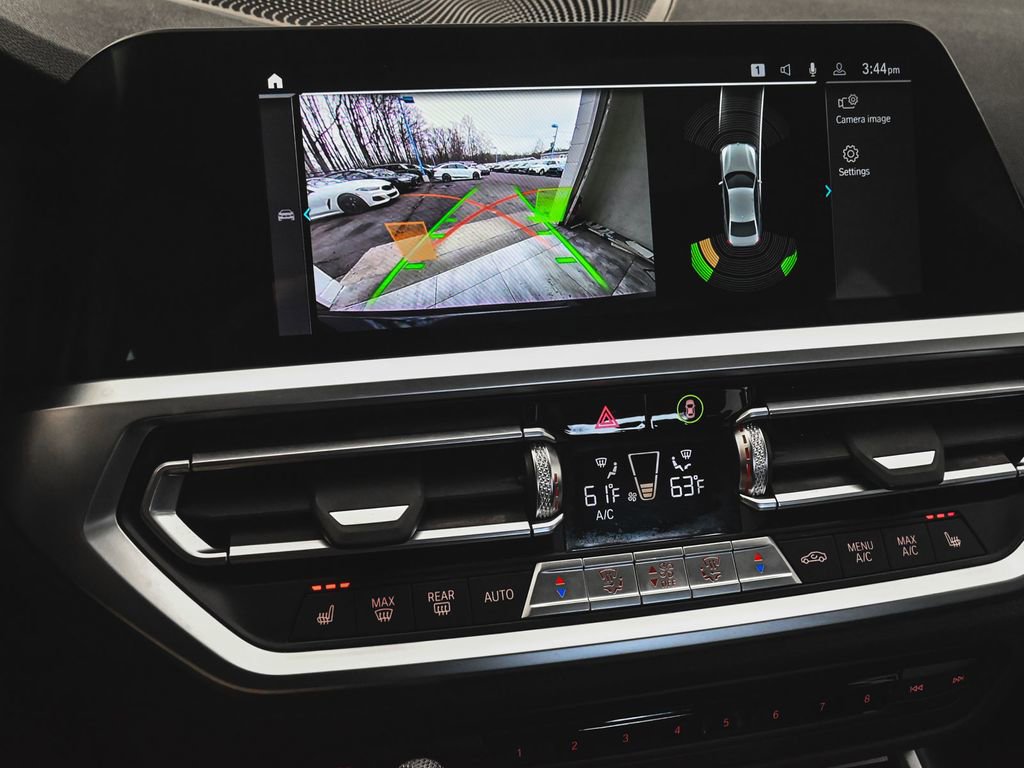 Used 2022 BMW 330e xDrive image 24