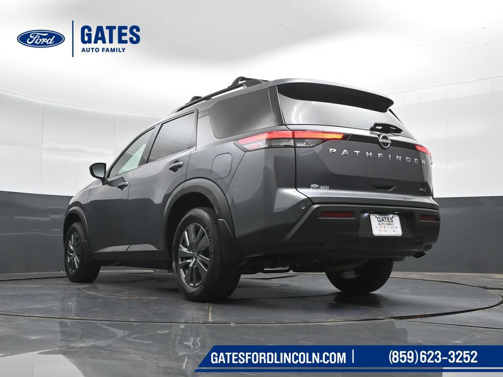 Used 2025 Nissan Pathfinder SV AWD/4WD image 45