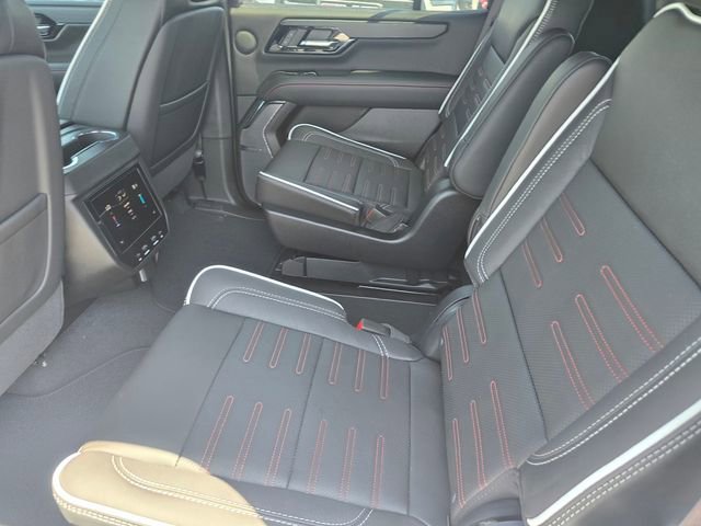 New 2026 GMC Yukon AT4 Ultimate AWD/4WD image 10