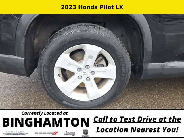 Used 2023 Honda Pilot LX image 16