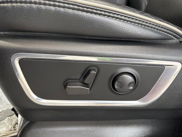 Used 2024 RAM 1500 Laramie AWD/4WD image 16