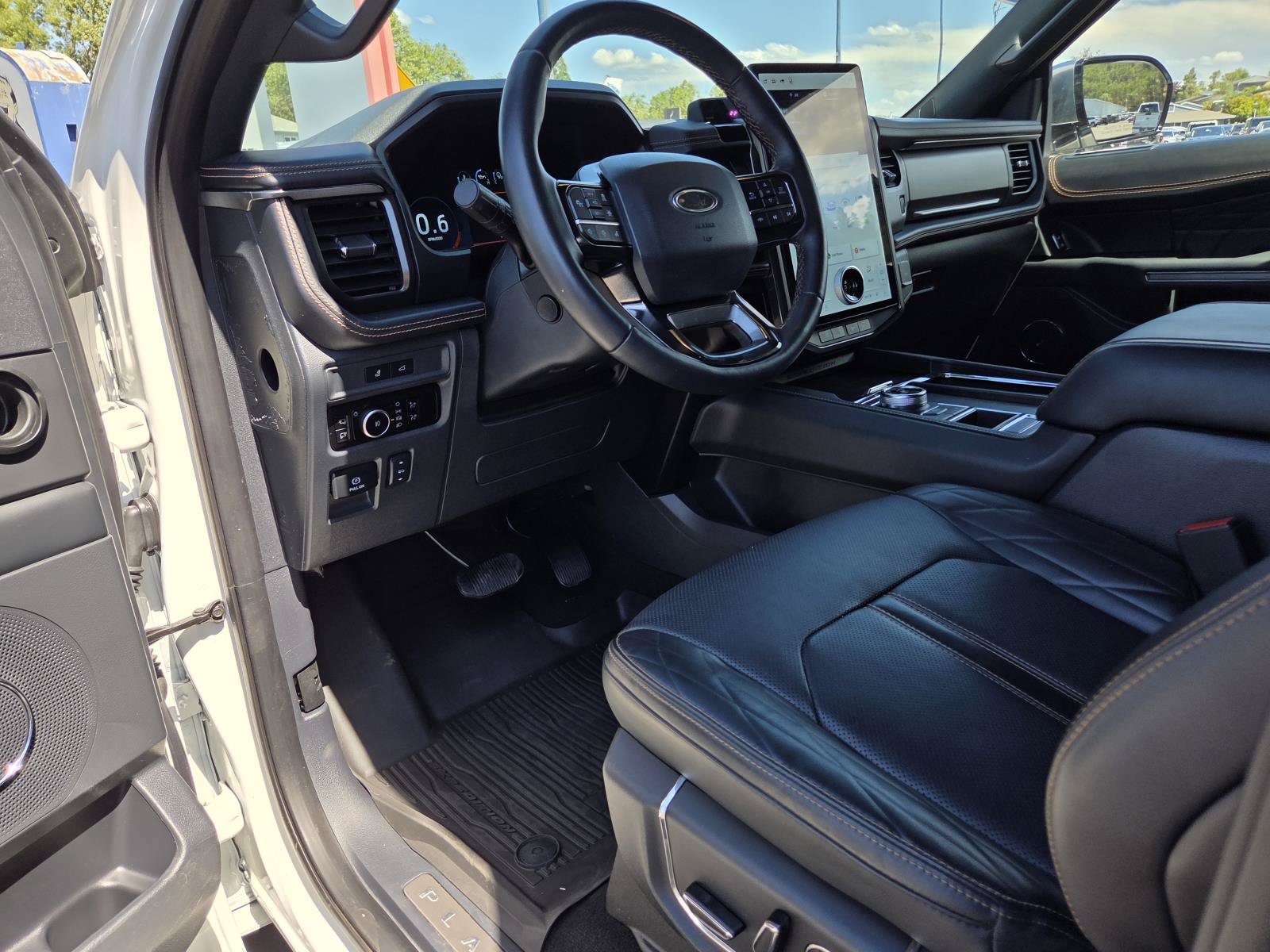 Certified 2024 Ford Expedition Platinum RWD image 11