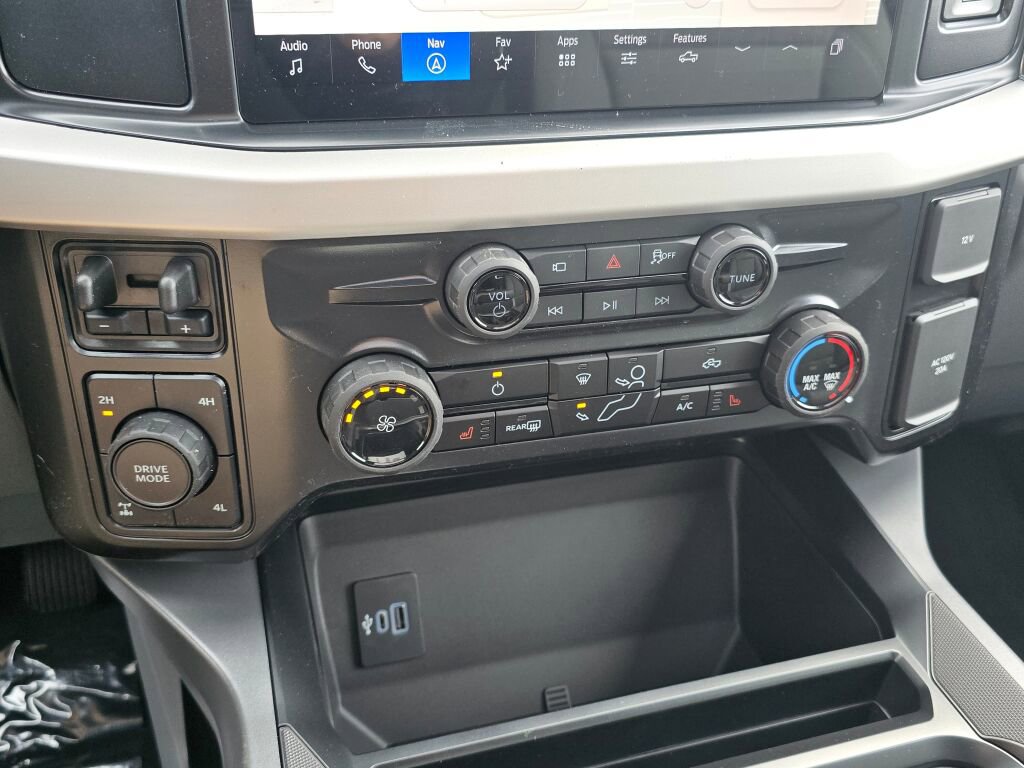 New 2026 Ford F350 XLT w/ XLT Premium Package image 23