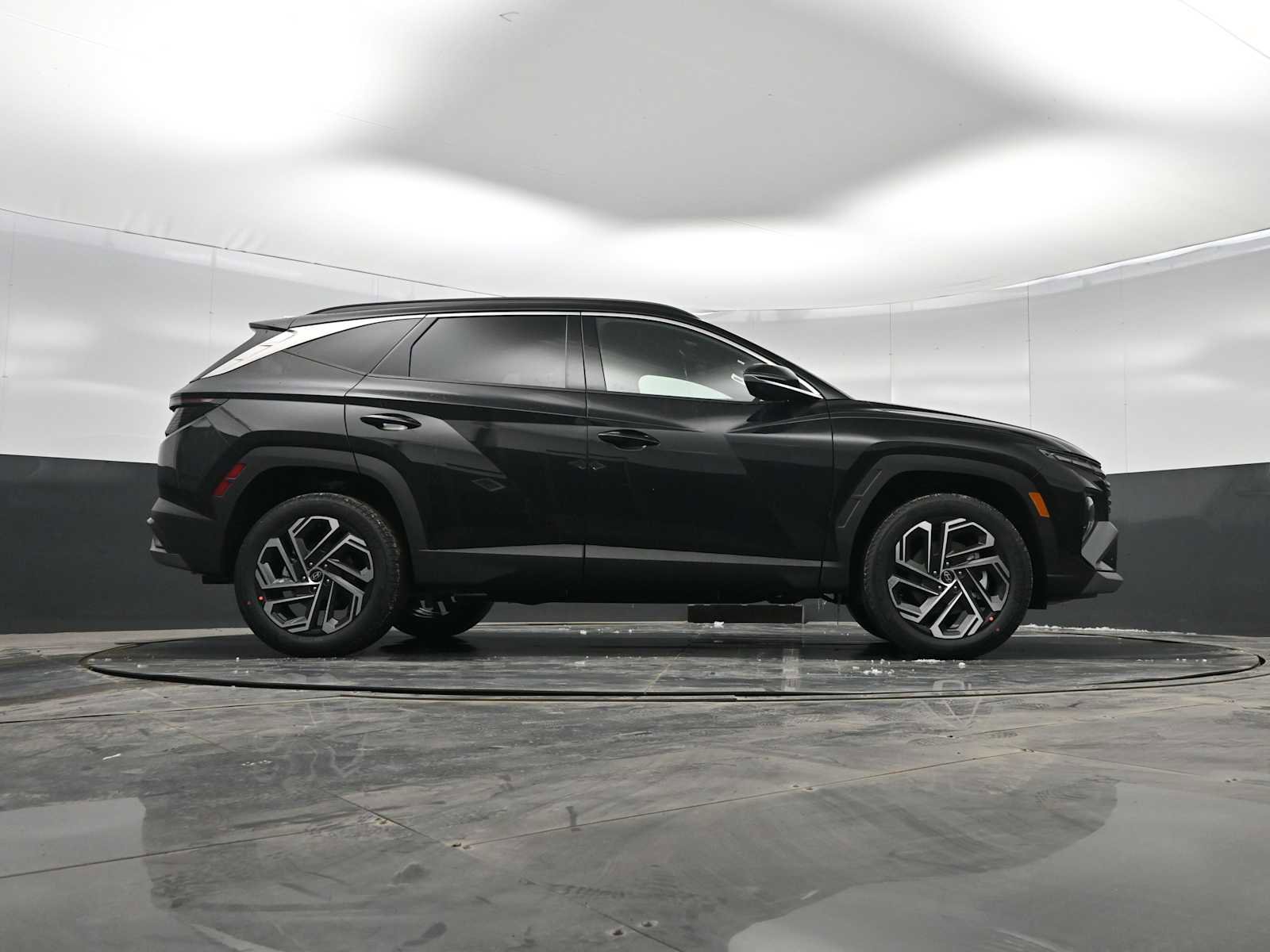 New 2026 Hyundai Tucson Limited image 38