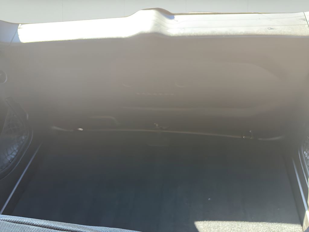 Used 2017 Jeep Renegade Latitude FWD image 28