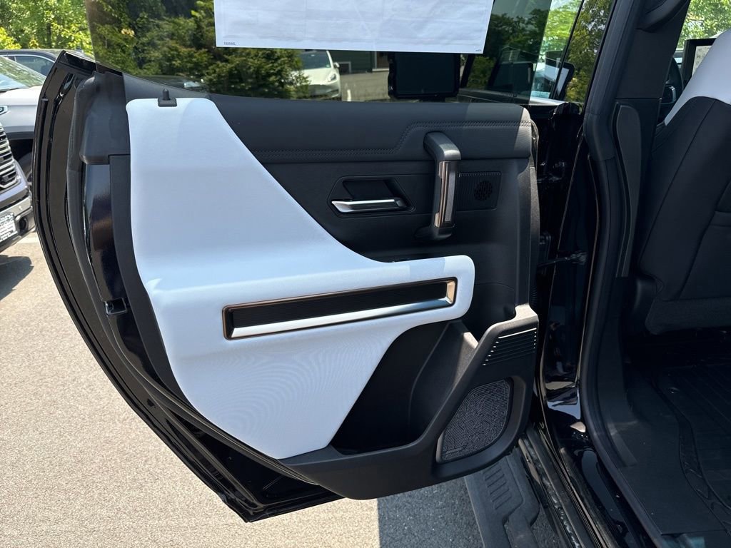 New 2025 GMC Hummer EV 2X w/ LPO, Dark Essentials Package image 44