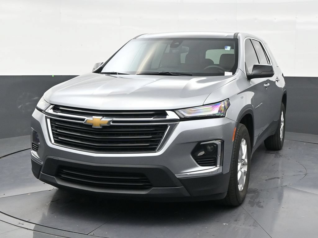 Used 2023 Chevrolet Traverse LS FWD image 8