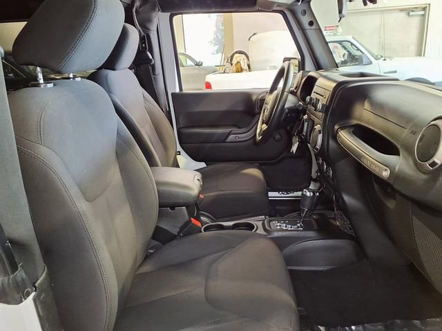 Used 2015 Jeep Wrangler Sport w/ Connectivity Group image 24
