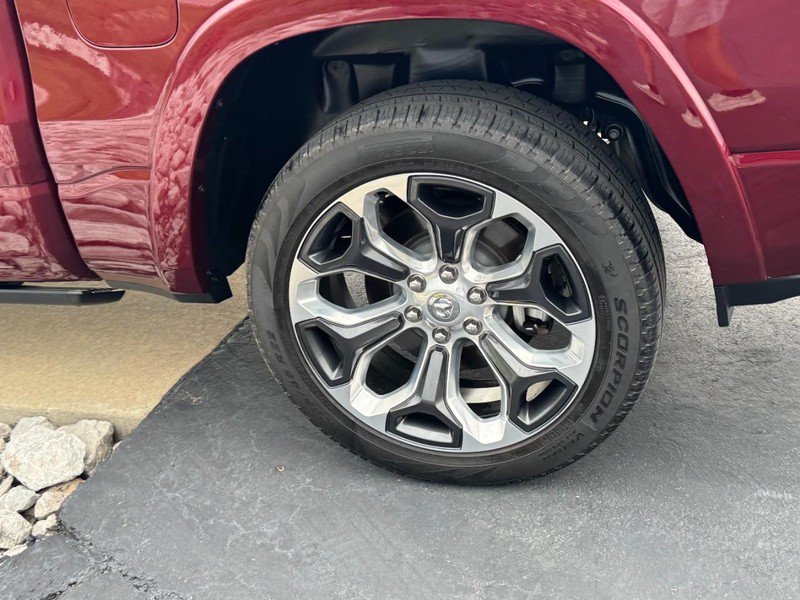 Used 2024 RAM 1500 Limited AWD/4WD image 7
