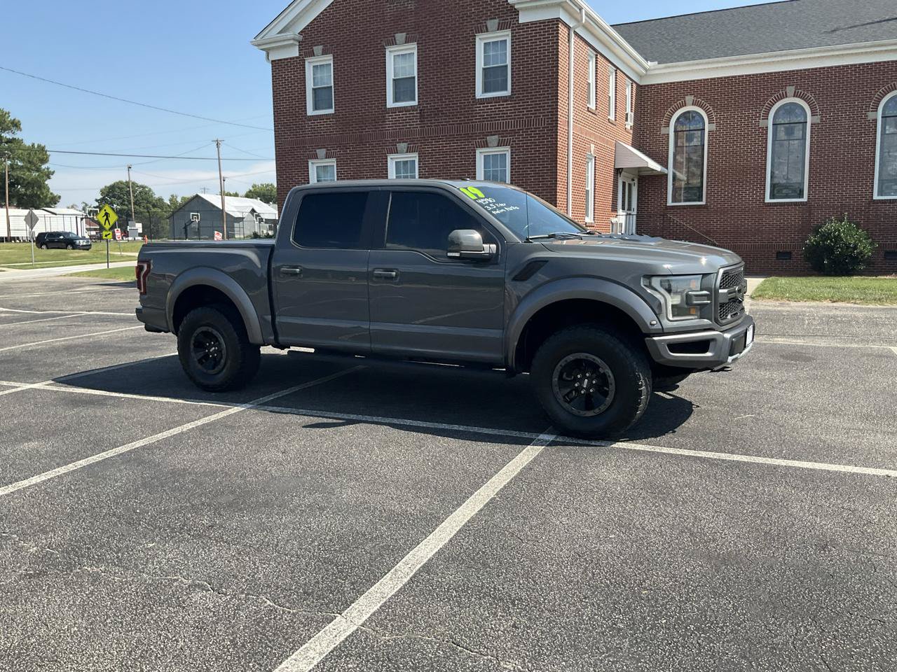 Used 2018 Ford F150 Raptor w/ Equipment Group 802A Luxury AWD/4WD image 2