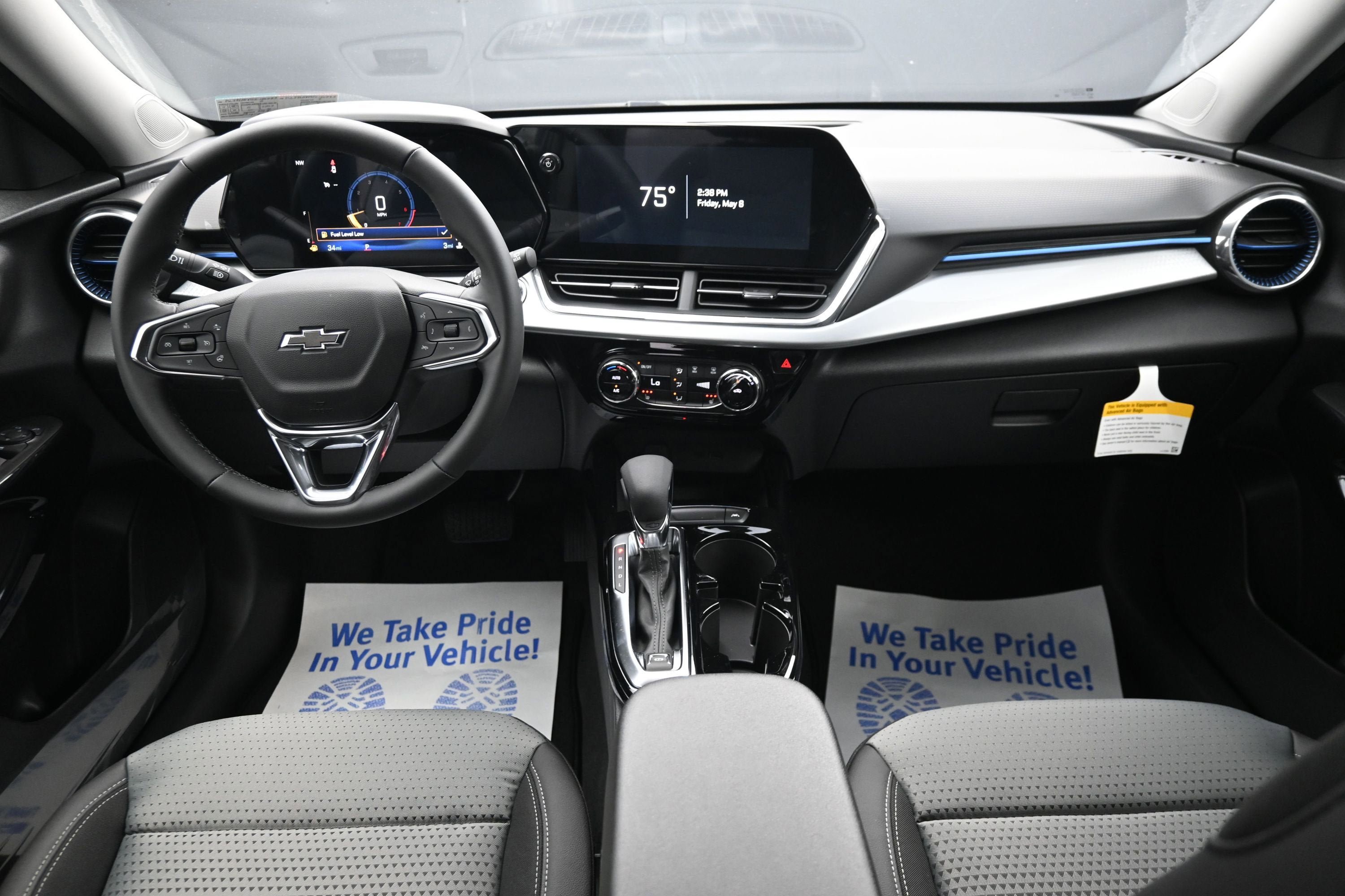 New 2026 Chevrolet Trax LT w/ Sunroof Package FWD image 21