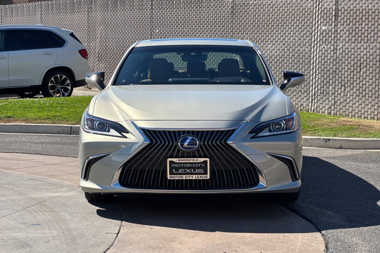 Used 2019 Lexus ES 300h w/ Accessory Package 2 FWD image 10