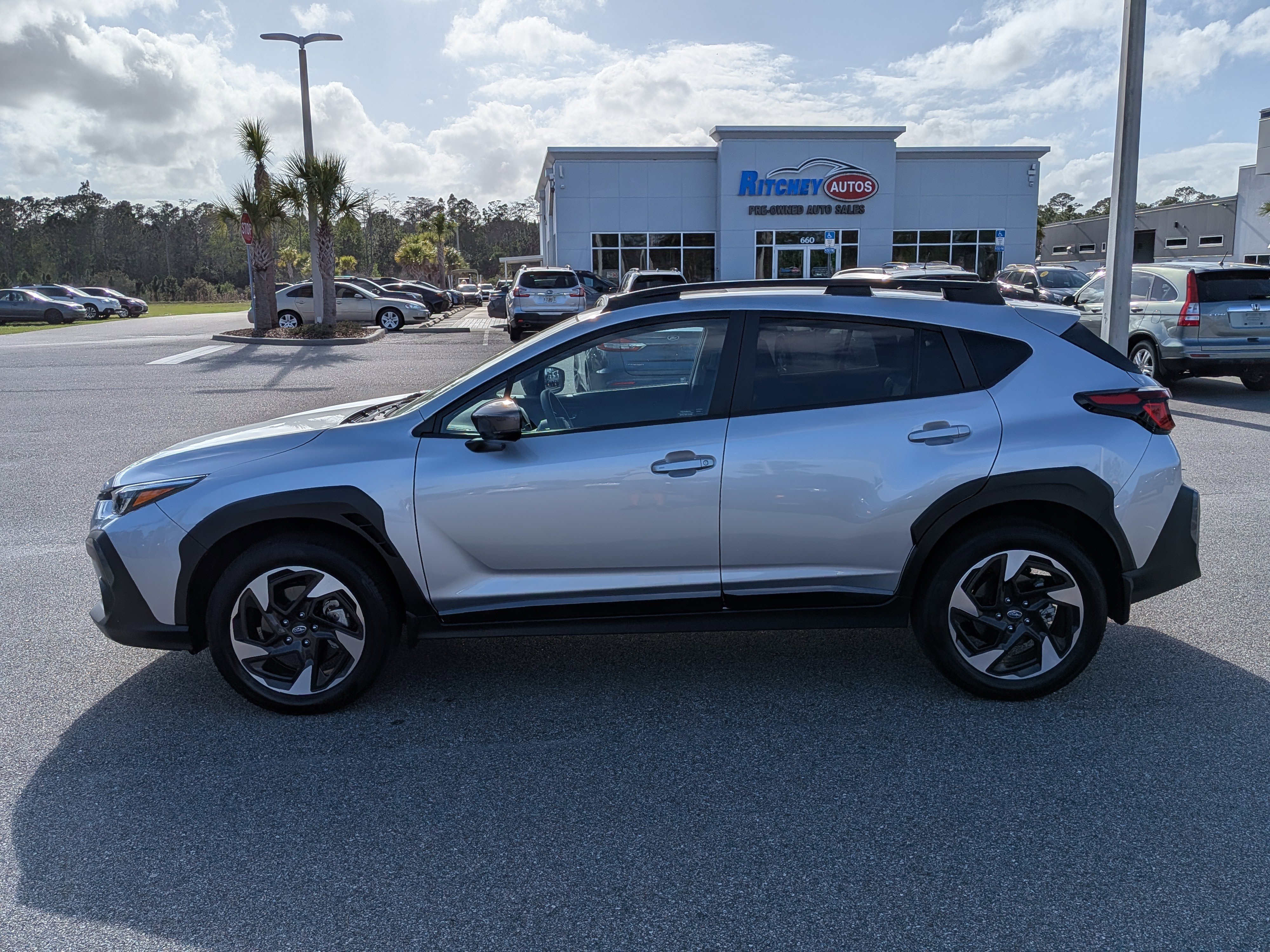 Certified 2025 Subaru Crosstrek 2.5i Limited w/ Popular Package #3A AWD/4WD image 7