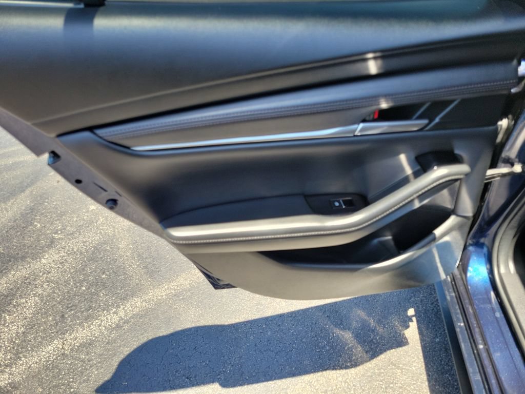 Used 2024 MAZDA MAZDA3 s FWD image 17