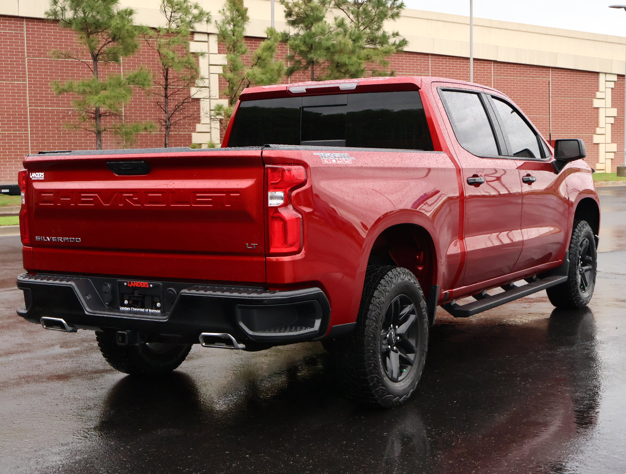 Used 2024 Chevrolet Silverado 1500 LT Trail Boss w/ Convenience Package II AWD/4WD image 32
