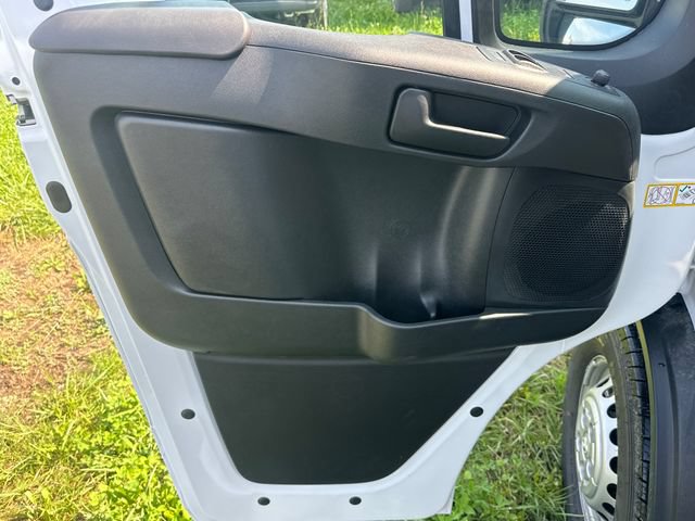New 2026 RAM ProMaster 3500 w/ Crew Van Package FWD image 14