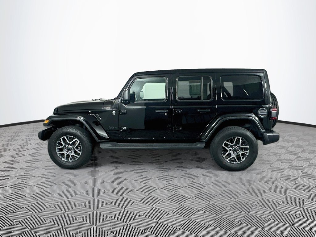 Certified 2025 Jeep Wrangler Unlimited Sahara AWD/4WD image 7