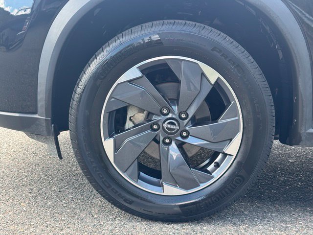Used 2024 Nissan Rogue SV FWD image 10
