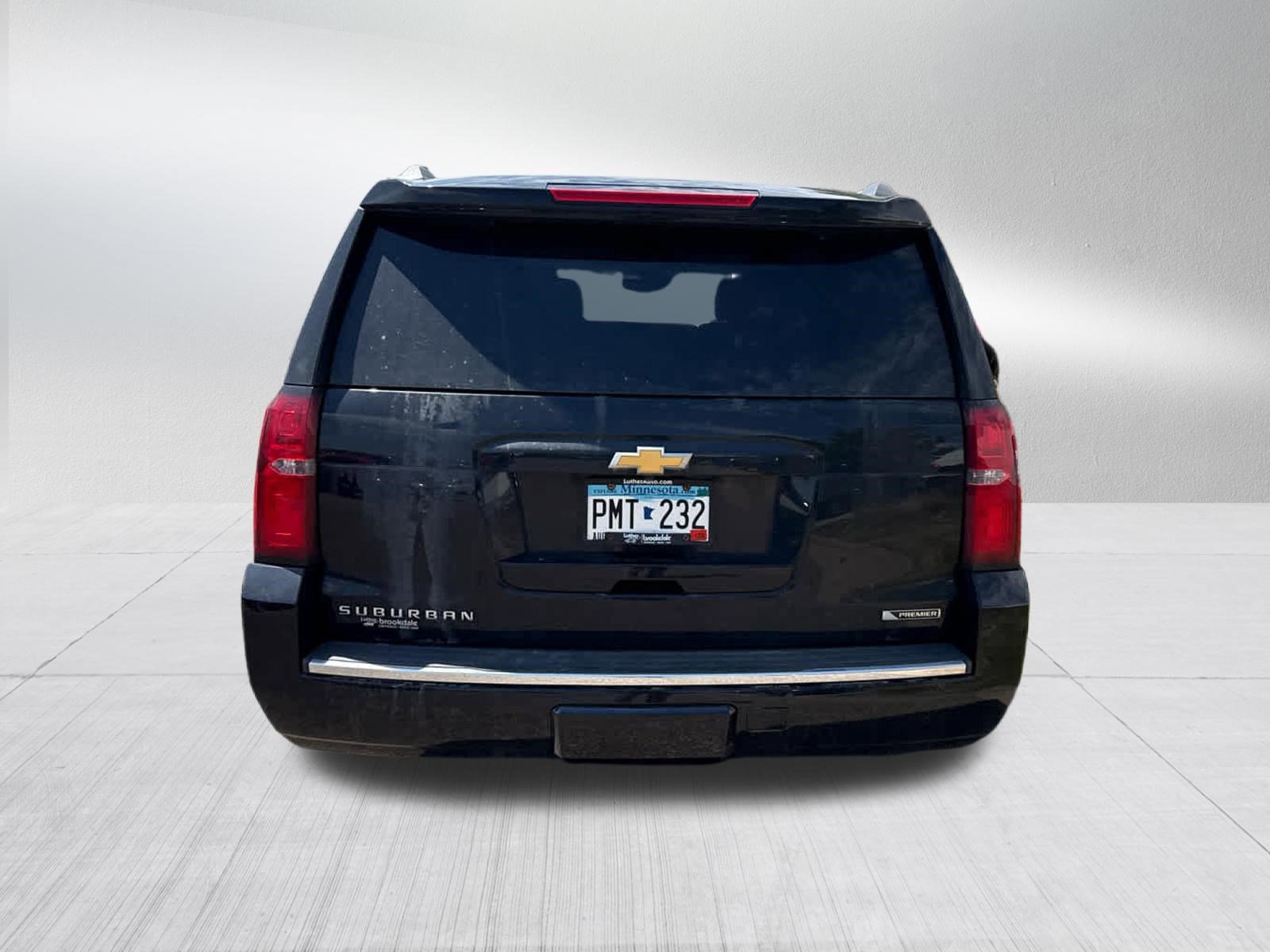 Used 2017 Chevrolet Suburban Premier AWD/4WD image 6