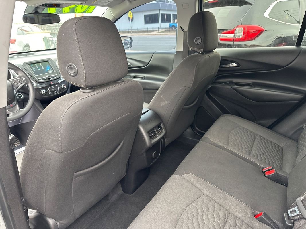 Used 2018 Chevrolet Equinox LT AWD/4WD image 23